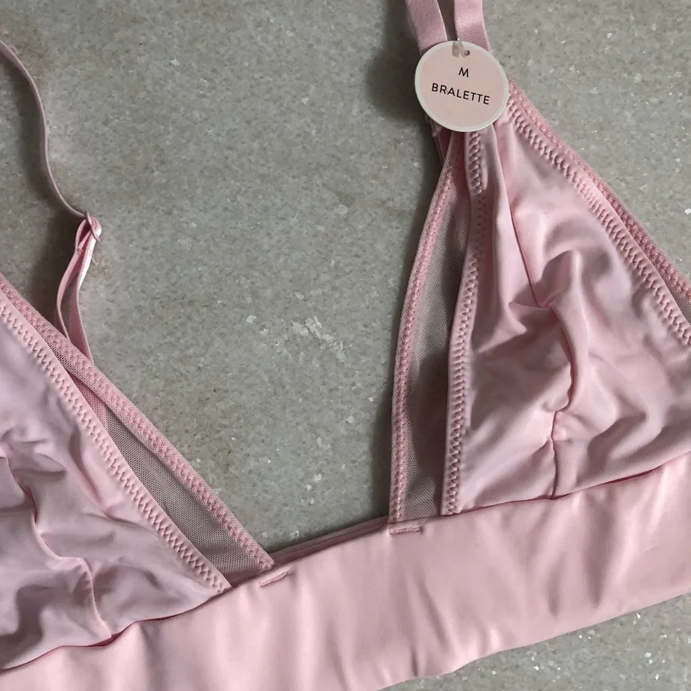 Pink mesh bralette nwt size medium